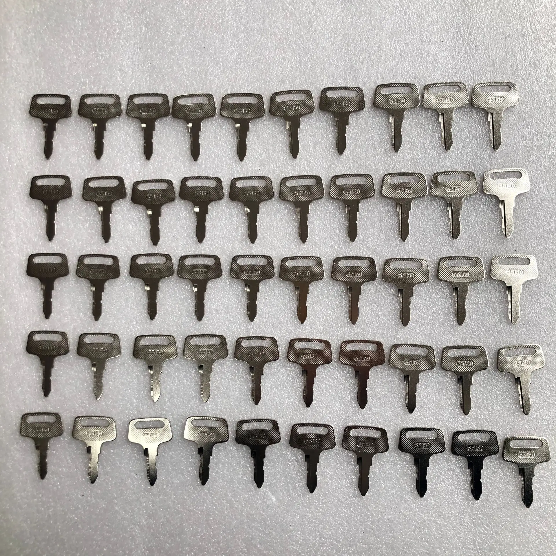 50PCS 55150 Key 37410-55150 Ignition Switch Key For Kubota Tractor BX1500 BX1800 BX1830 BX22 BX2200 BX2230 B1550 B1750
50PCS 55150 Key 37410-55150 Ignition Switch Key For Kubota Tractor BX1500 BX1800 BX1830 BX22 BX2200 BX2230 B1550 B1750