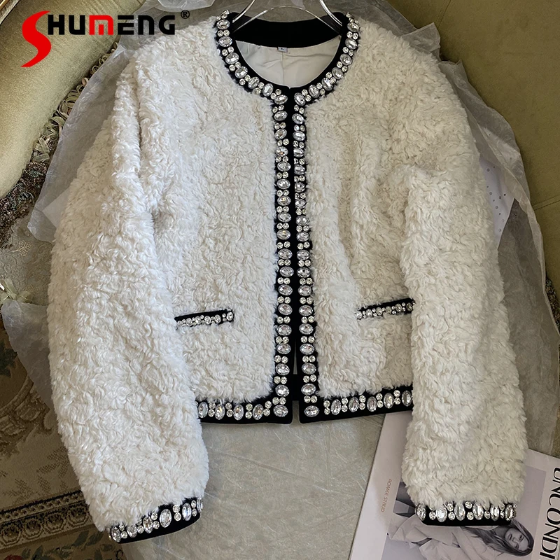 Женская короткая бархатная куртка, элегантная уличная куртка во французском стиле с имитацией меха, зима 2022
Женская короткая бархатная куртка, элегантная уличная куртка во французском стиле с имитацией меха, зима 2022