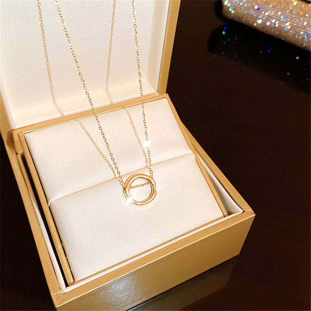 

2023 New Trendy Irregular Circle Pendant Versatile Titanium Steel Necklace Women's Niche Design Sense Clavicle Chain Wholesale