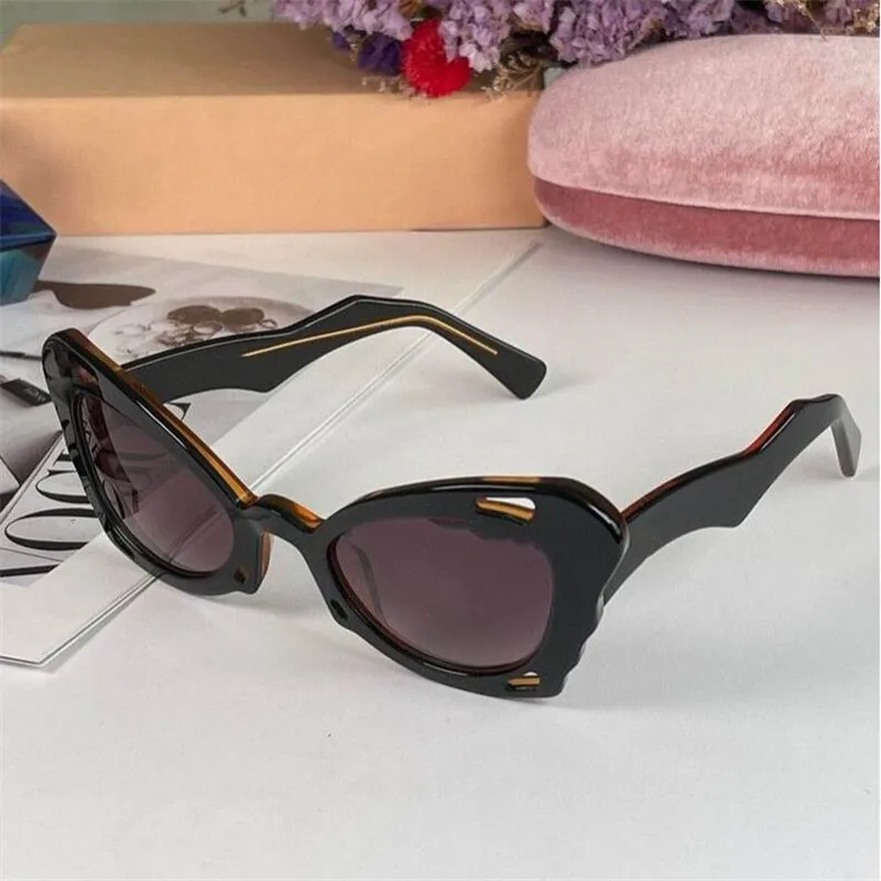 2022 novo olho de gato do vintage óculos de sol pequeno quadro retro uv400 proteção eyewear moda na moda streetwear eyewear
2022 novo olho de gato do vintage óculos de sol pequeno quadro retro uv400 proteção eyewear moda na moda streetwear eyewear