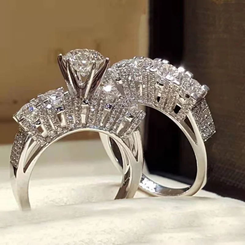 Hot selling new two-piece set of zircon rings for European and American women's couples Ring Set
Hot selling new two-piece set of zircon rings for European and American women's couples Ring Set