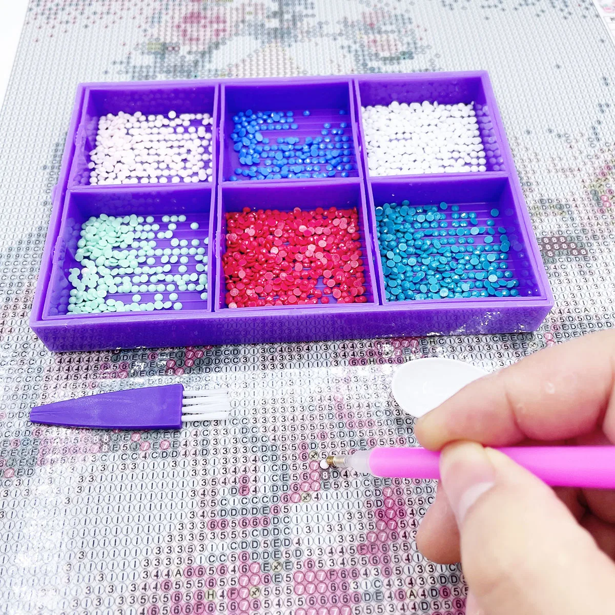 6 Grid Palette Diamond Painting Tray Kits Large Capacity Drill Plate Diamond Painting Accessories Beading Plates Point Drill Pen
6 Grid Palette Diamond Painting Tray Kits Large Capacity Drill Plate Diamond Painting Accessories Beading Plates Point Drill Pen