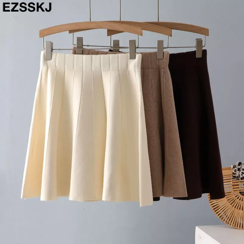 2021 Autumn winter short Sun skirt for women girls mini sweater skirt short skirt a-line skirt new high-waist mini skirts
2021 Autumn winter short Sun skirt for women girls mini sweater skirt short skirt a-line skirt new high-waist mini skirts
