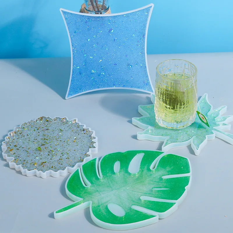 DIY Crystal Gutta Percha Silicone Mold Coaster Molds Maple Leaf Diamond Handmade Mirror Jewelry Pendant Moulds UV Resin Molds
DIY Crystal Gutta Percha Silicone Mold Coaster Molds Maple Leaf Diamond Handmade Mirror Jewelry Pendant Moulds UV Resin Molds