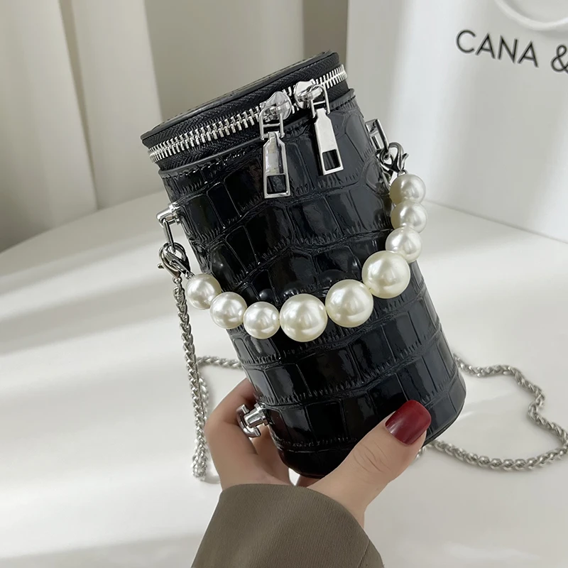Shoulder Bags Snake Pattern Cylinder Shaped Bag Messenger for Women PU Chain Crossbody Bags Ladies Bucket Handbags Purses
Shoulder Bags Snake Pattern Cylinder Shaped Bag Messenger for Women PU Chain Crossbody Bags Ladies Bucket Handbags Purses