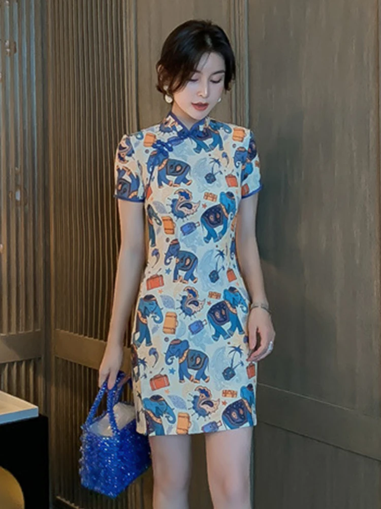2022 Summer Women Mini Dress Cute Chinese Style Improved Qipao Disc Buckle Cartoon Animal Playful Girl Slim Slit Cheongsam Party
2022 Summer Women Mini Dress Cute Chinese Style Improved Qipao Disc Buckle Cartoon Animal Playful Girl Slim Slit Cheongsam Party