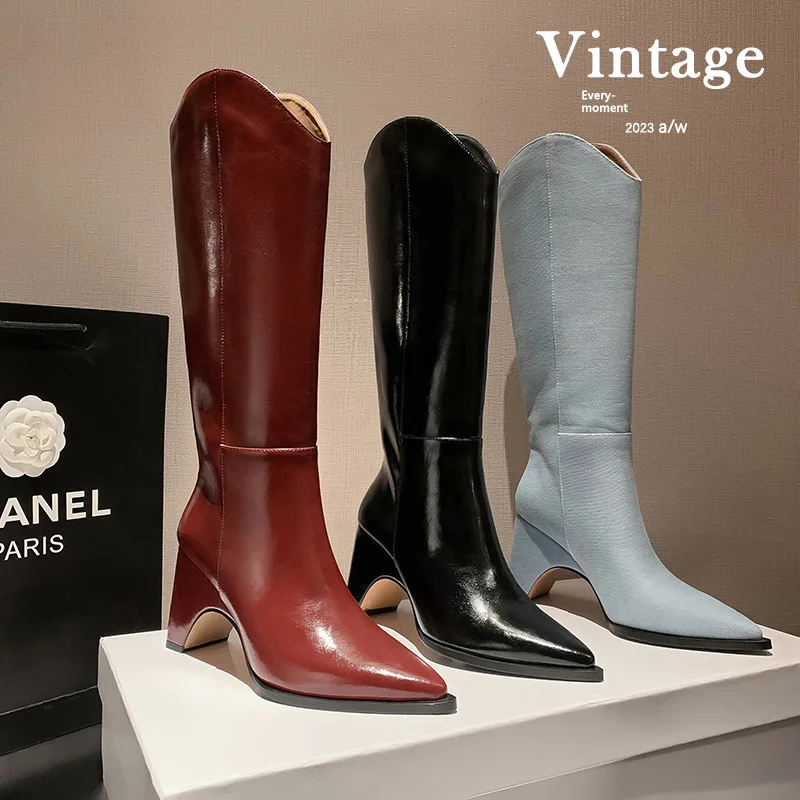 Strange Chunk High Heel Long Boots Square Toe Simple Knight Botines Patent Leather Knee-High Botas Femininas Women Shoes 
Strange Chunk High Heel Long Boots Square Toe Simple Knight Botines Patent Leather Knee-High Botas Femininas Women Shoes
