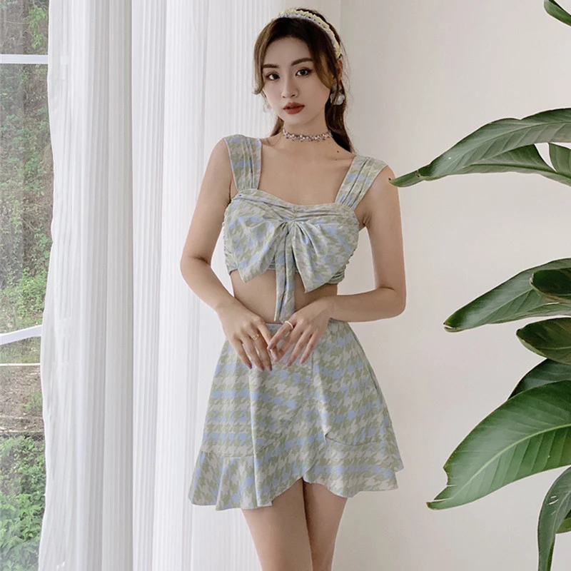 Женский купальник-бикини Tankinis 2022 большого размера, новая Соблазнительная юбка с открытой спиной и высокой талией, с бантом и принтом живота
Женский купальник-бикини Tankinis 2022 большого размера, новая Соблазнительная юбка с открытой спиной и высокой талией, с бантом и принтом живота