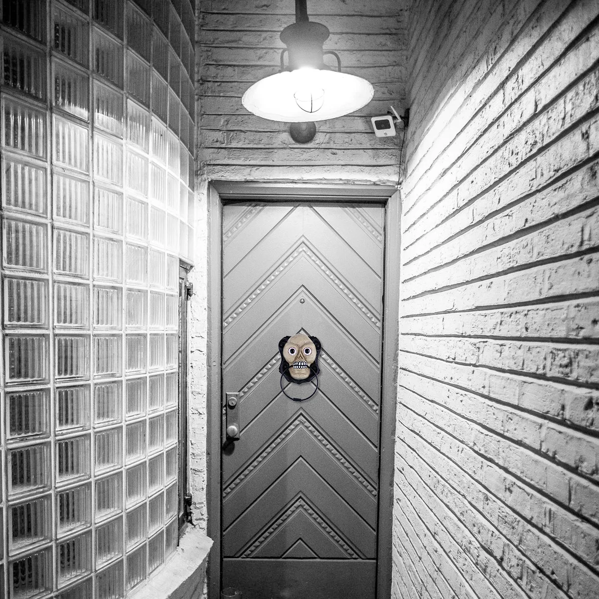 1pc Knocker Glowing Haunted House Door Accessories Party Decor Doorbell
1pc Knocker Glowing Haunted House Door Accessories Party Decor Doorbell