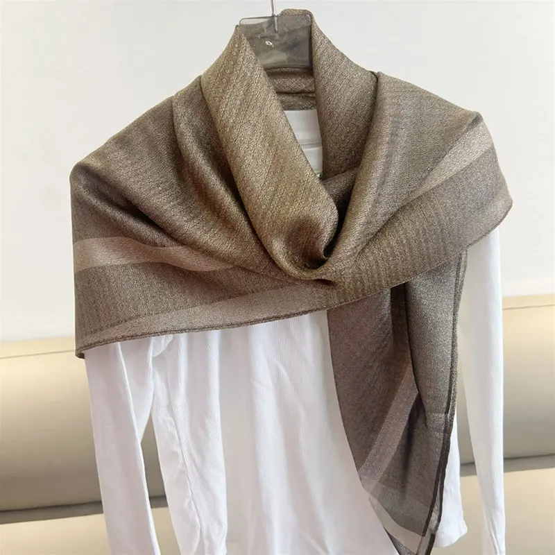 Шелковый шарф для женщин, модная пляжная шаль, палантин, Женский фуляр, хиджаб, роскошные солнцезащитные женские шарфы, бандана, лето
Шелковый шарф для женщин, модная пляжная шаль, палантин, Женский фуляр, хиджаб, роскошные солнцезащитные женские шарфы, бандана, лето