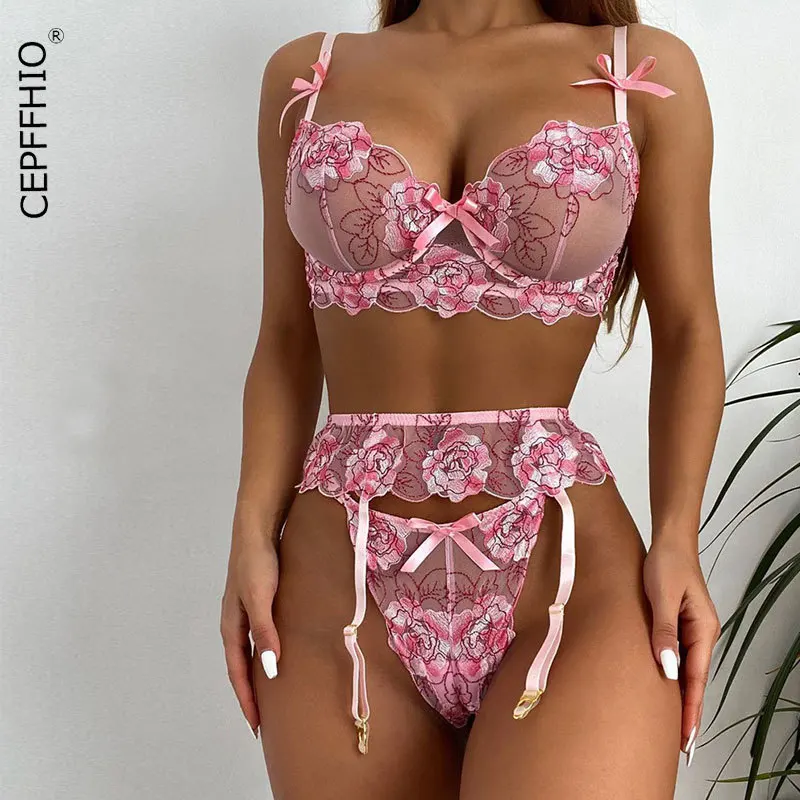 Cepffhio Embroidery Fun 3 Pcs Set Women Pink Flower Hollow Out Sexy Fashion Garter Underwear Exotic Outfit Dropshipping
Cepffhio Embroidery Fun 3 Pcs Set Women Pink Flower Hollow Out Sexy Fashion Garter Underwear Exotic Outfit Dropshipping