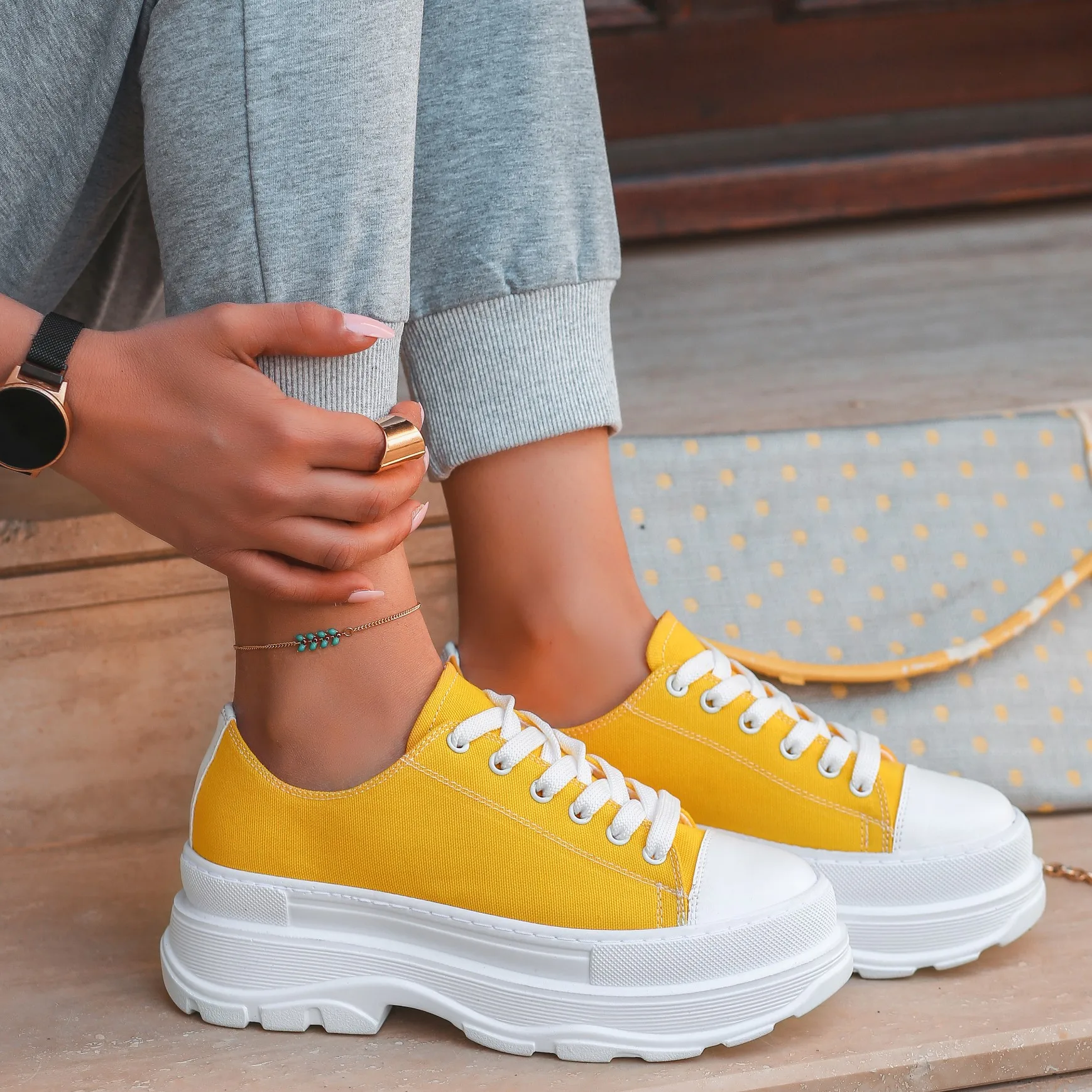 Bery Yellow Linen Lace-Up Sports Shoes High Quality Elegant Design Style Fashion Comfortable Lightweight Daily Walking
Bery Yellow Linen Lace-Up Sports Shoes High Quality Elegant Design Style Fashion Comfortable Lightweight Daily Walking