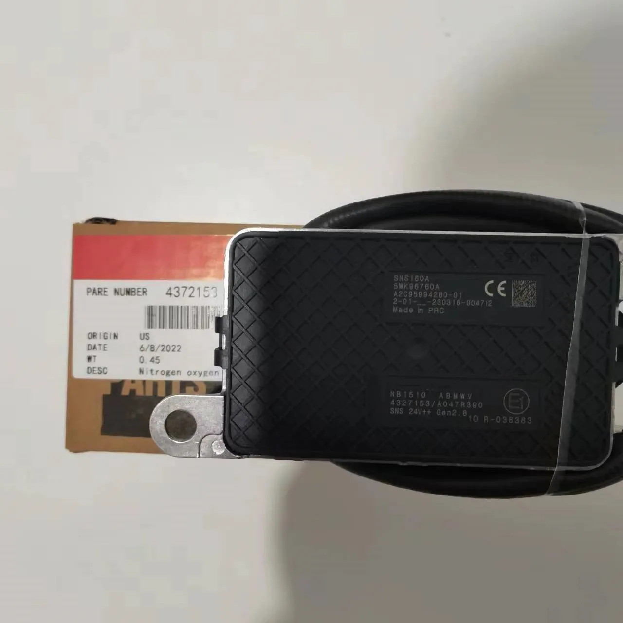 original 4327153 5WK96760A 5WK9 6760A Nitrogen oxide sensor for Cummins truck parts
original 4327153 5WK96760A 5WK9 6760A Nitrogen oxide sensor for Cummins truck parts
