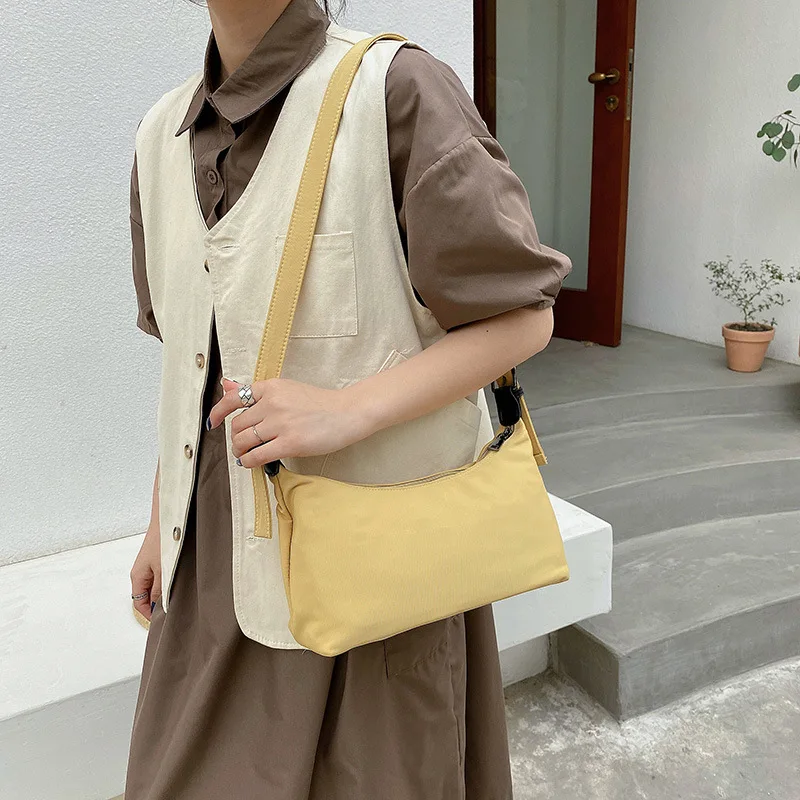 Simple Nylon Fashion Shoulder Underarm Bags for Women 2022 New Ladies Casual Tote Baguette Bags All-match Mini Purses Handbags
Simple Nylon Fashion Shoulder Underarm Bags for Women 2022 New Ladies Casual Tote Baguette Bags All-match Mini Purses Handbags