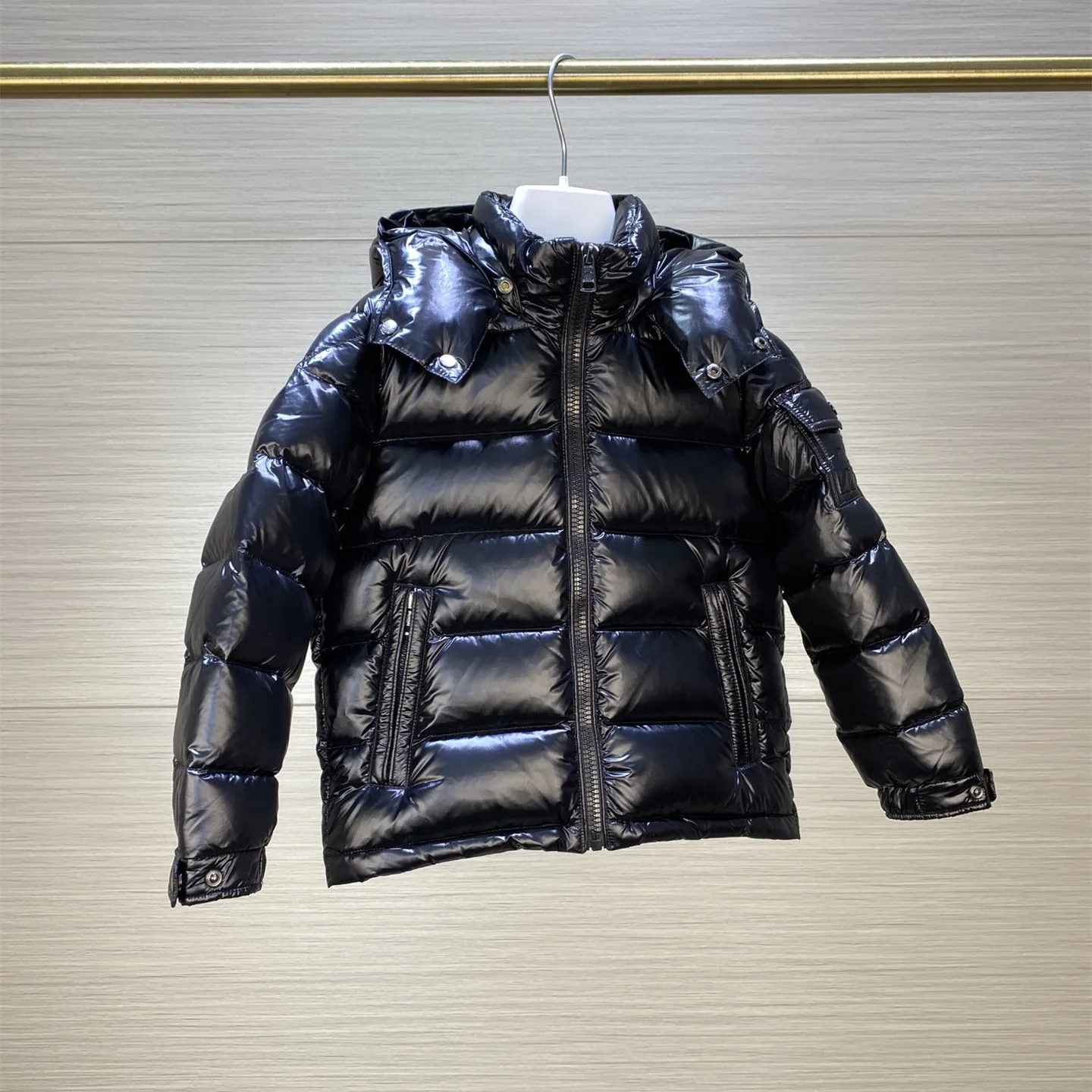 2022 new winter jacket child down jacket Hooded 95% White duck down coat Very warm temperament Casual clothing parent-child wear
2022 new winter jacket child down jacket Hooded 95% White duck down coat Very warm temperament Casual clothing parent-child wear
