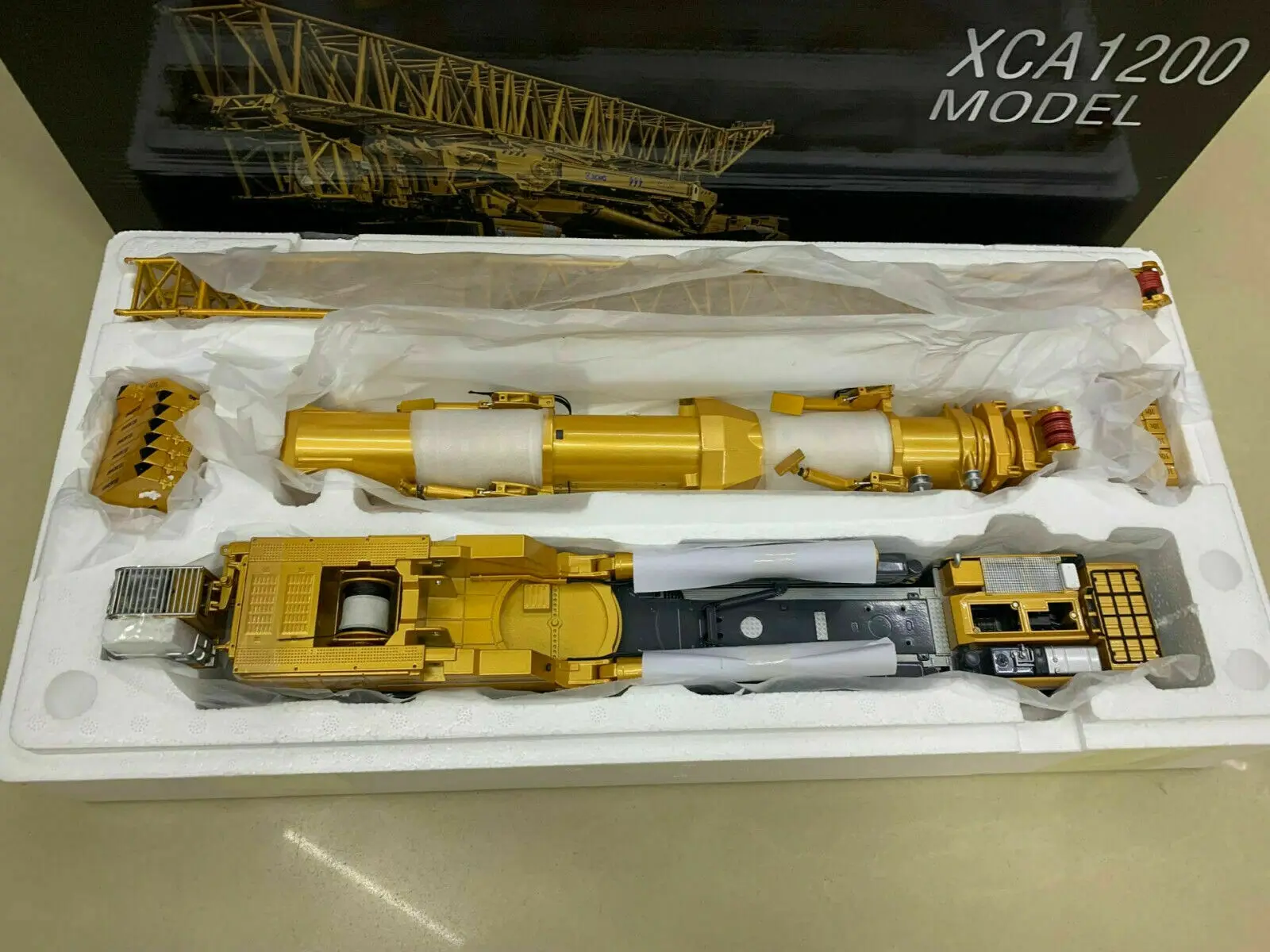 Вездеходный кран XCMG XCA1200, масштаб 1:50, лимитированная модель, новинка в коробке
Вездеходный кран XCMG XCA1200, масштаб 1:50, лимитированная модель, новинка в коробке