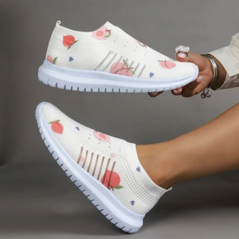 Женские сетчатые кроссовки с принтом, удобные дышащие лоферы на платформе, женская спортивная обувь размера плюс 43 с вулканизированной подошвой для осени
Женские сетчатые кроссовки с принтом, удобные дышащие лоферы на платформе, женская спортивная обувь размера плюс 43 с вулканизированной подошвой для осени