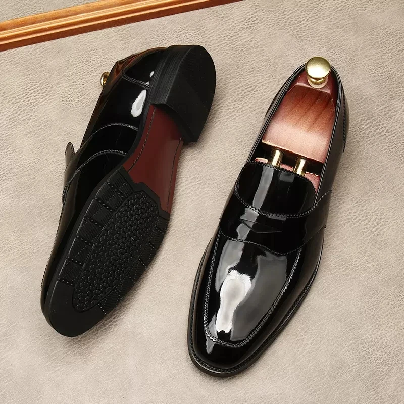 Slip On Luxurious Dress Men Shoe Genuine Leather Wedding Brand Loafers Men Round Head Formal Fashion Black Wine Red Oxford Shoe
Slip On Luxurious Dress Men Shoe Genuine Leather Wedding Brand Loafers Men Round Head Formal Fashion Black Wine Red Oxford Shoe