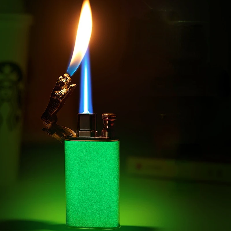 

New Fluorescent Tiger Double Fire Straight To Open Flame Conversion Metal Lighter Smoking Accessories for Weed Gadgets for Men