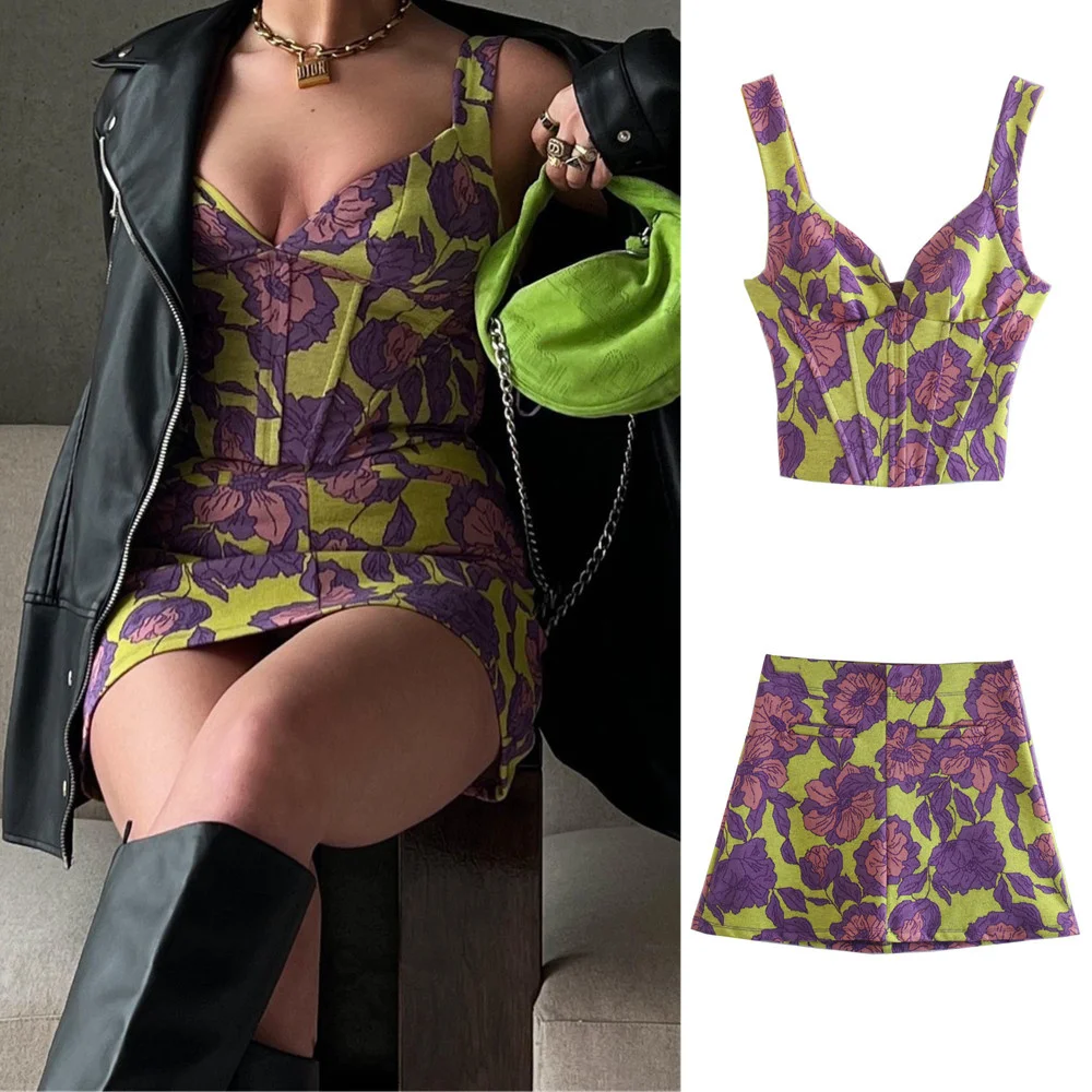 2023 New Retro Flower Jacquard Sling Short Top 5039609 Slim High Waist A-line Skirt Female 5039610
2023 New Retro Flower Jacquard Sling Short Top 5039609 Slim High Waist A-line Skirt Female 5039610