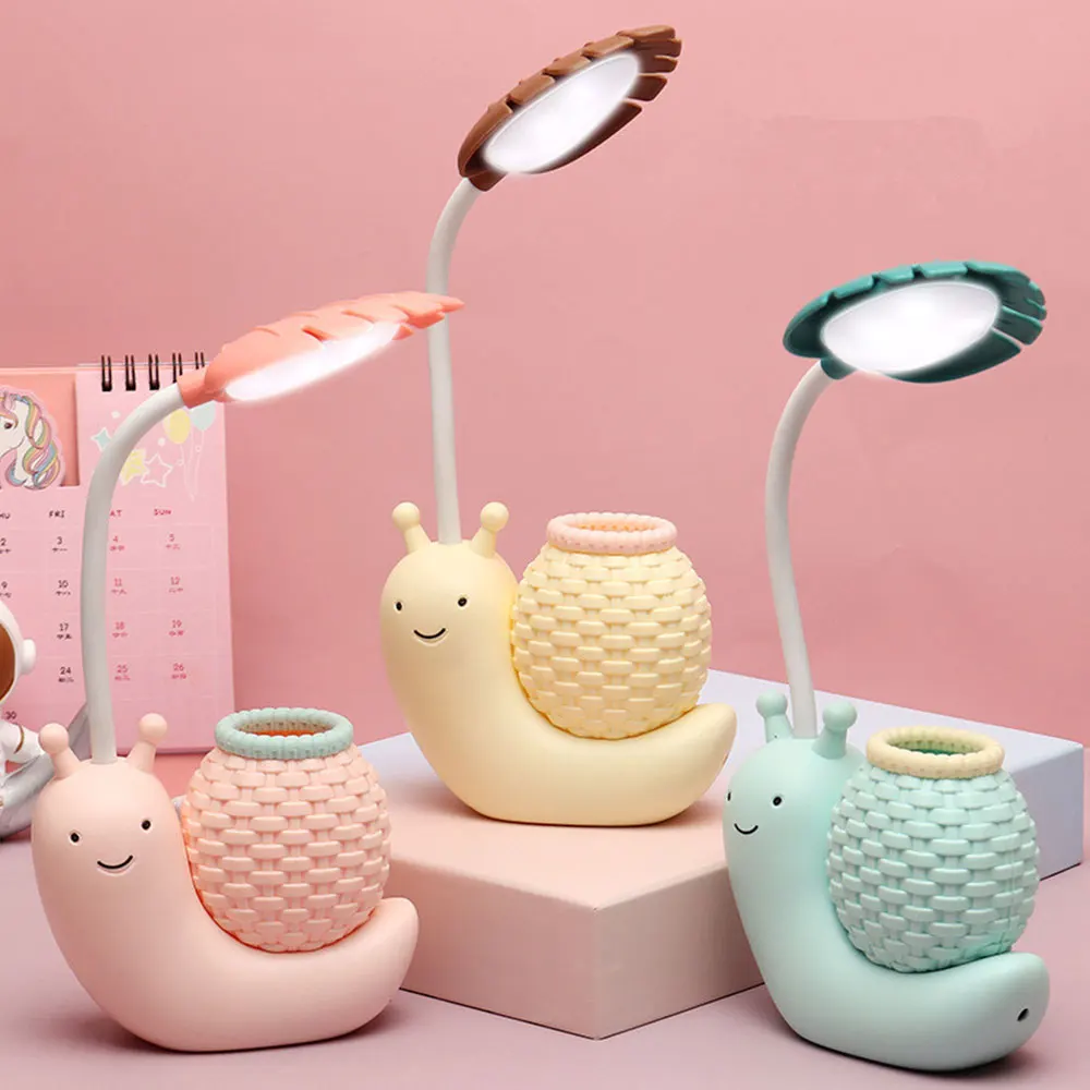Nordic Cute Pink Snail USB Charging Pen Holder Lamp Kid LED Night Light Bright Reading Lamp with Pen Organizer For Power Bank PC
Nordic Cute Pink Snail USB Charging Pen Holder Lamp Kid LED Night Light Bright Reading Lamp with Pen Organizer For Power Bank PC