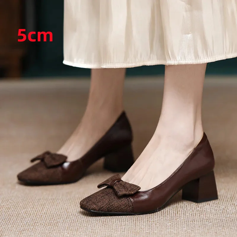 Cresfimix Mujeres Tacones Altos/женские модные черные весенние туфли-лодочки из искусственной кожи с круглым носком без застежки на квадратном каблуке ле...
Cresfimix Mujeres Tacones Altos/женские модные черные весенние туфли-лодочки из искусственной кожи с круглым носком без застежки на квадратном каблуке ле...