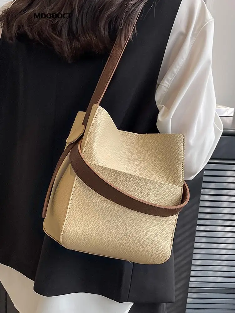 Luxury Design Large Capacity Crossbody Bags For Women Summer Casual Ladies Shoulder 2023 New Simple Style Classic Bucket Handbag
Luxury Design Large Capacity Crossbody Bags For Women Summer Casual Ladies Shoulder 2023 New Simple Style Classic Bucket Handbag