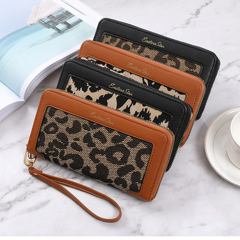 Long Women's Wallet Leopard New Women's Clutch Bag Large-capacity Pocket Wallets Female Mobile Phone Bag Multi-card Coin Purse
Long Women's Wallet Leopard New Women's Clutch Bag Large-capacity Pocket Wallets Female Mobile Phone Bag Multi-card Coin Purse
