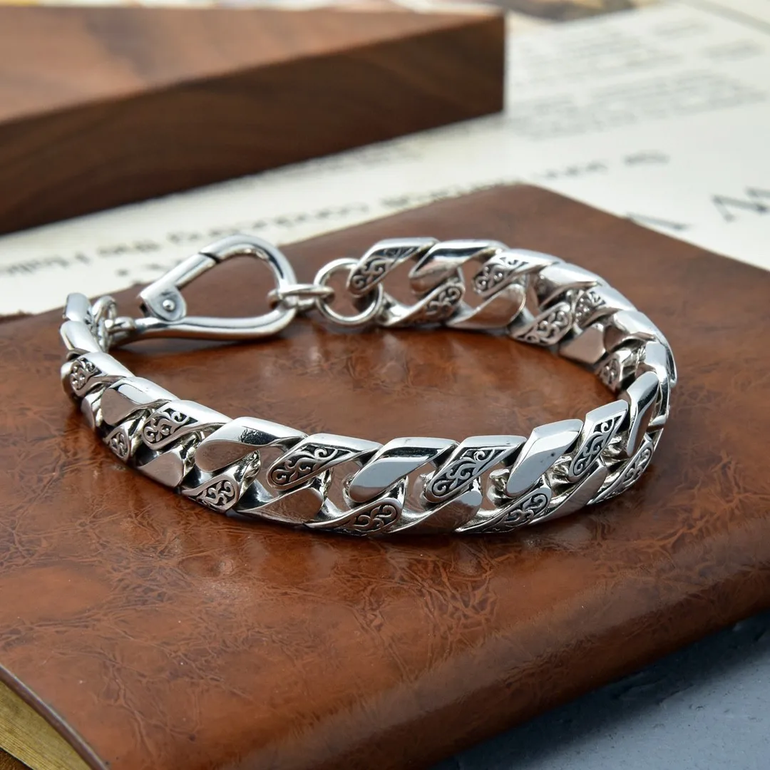 Sterling Silver S925 Original Skull Head Personalized Dominant Bracelet Vine Grass Pattern Chain Body Fashion Trend
Sterling Silver S925 Original Skull Head Personalized Dominant Bracelet Vine Grass Pattern Chain Body Fashion Trend