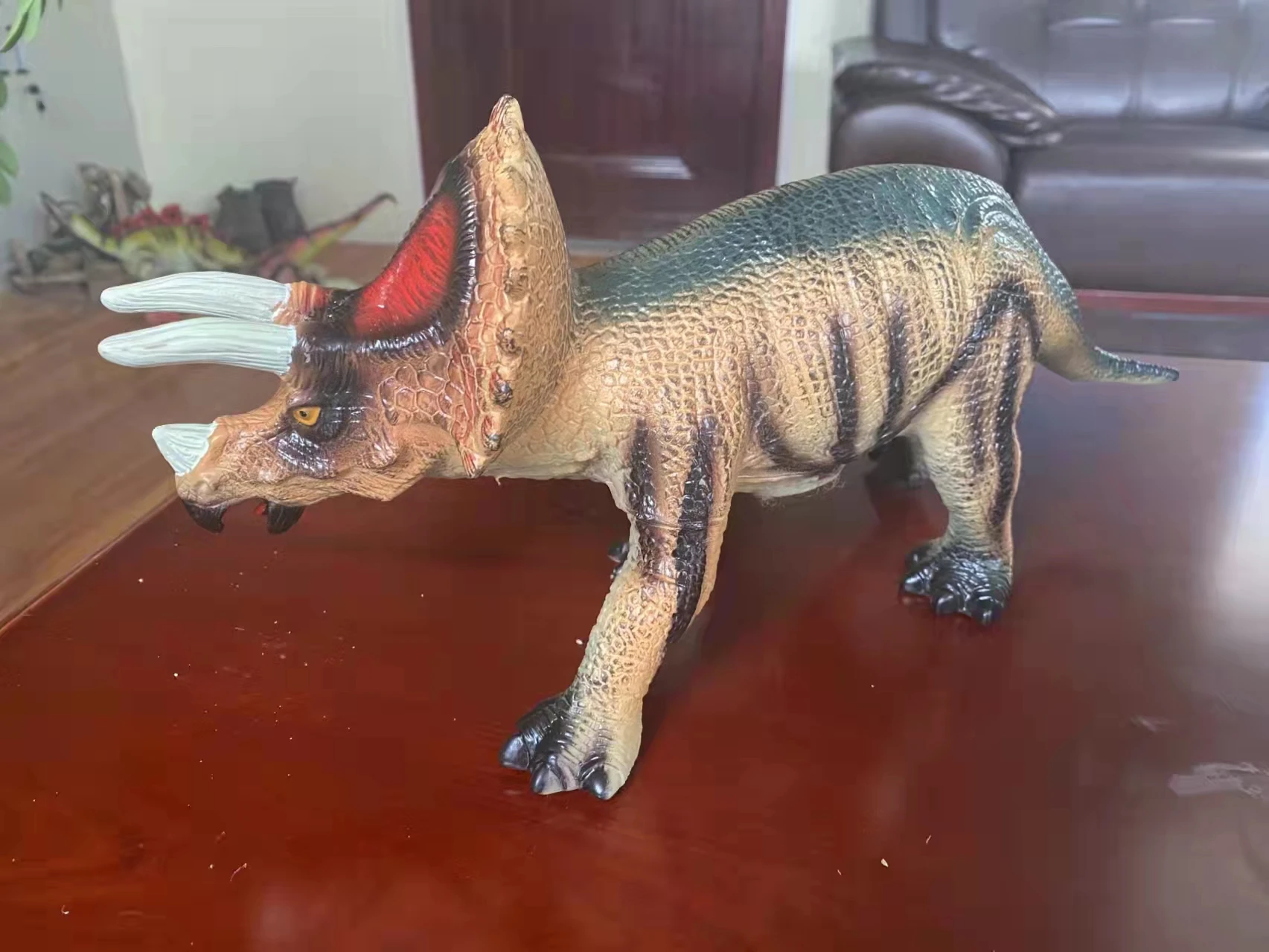 Simulation Dinosaur Model Child Large Jurassic Animal Toys Realistic Tyrannosaurus Rex Triceratops kid's Educational Toy
Simulation Dinosaur Model Child Large Jurassic Animal Toys Realistic Tyrannosaurus Rex Triceratops kid's Educational Toy