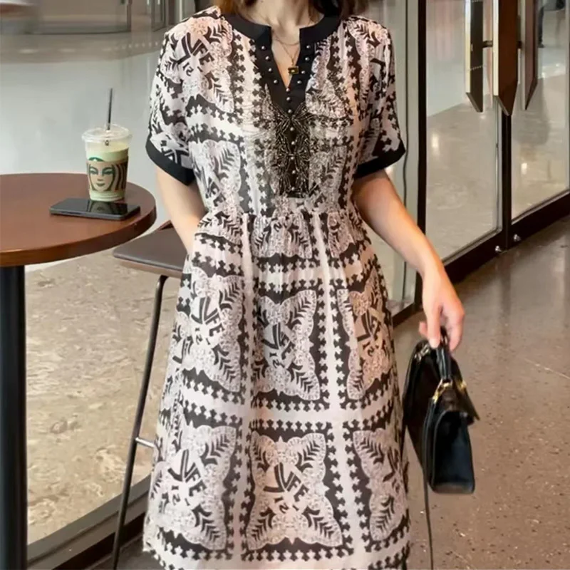 Women's Print V Neck Mini Dress 2023 Fashion Casual Pockets A-line Beading Dresses for Women 2023
Women's Print V Neck Mini Dress 2023 Fashion Casual Pockets A-line Beading Dresses for Women 2023