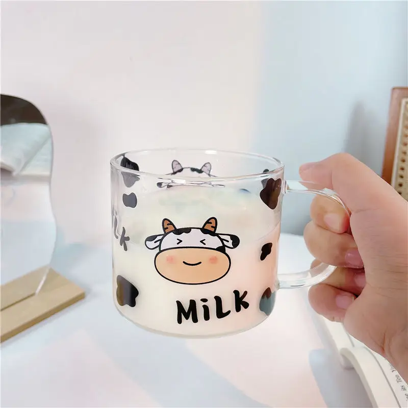 1 pc 400ml 13.5OZ High Borosilicate Beautiful Mugs Glass Cup with Cow Pattern with Spoon Cover Lid for Student Dormitory drink
1 pc 400ml 13.5OZ High Borosilicate Beautiful Mugs Glass Cup with Cow Pattern with Spoon Cover Lid for Student Dormitory drink