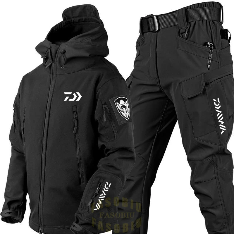 2023 Daiwa's new soft shell jacket pants tactical fishing suit windproof and wear-resistant men's hooded fishing set
2023 Daiwa's new soft shell jacket pants tactical fishing suit windproof and wear-resistant men's hooded fishing set