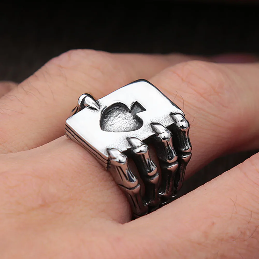 Punk Personalized Playing Card Ring Vintage Dragon Claw Fashion Stainless Steel Men's and Women's Rings Unique Jewelry Gifts
Punk Personalized Playing Card Ring Vintage Dragon Claw Fashion Stainless Steel Men's and Women's Rings Unique Jewelry Gifts
