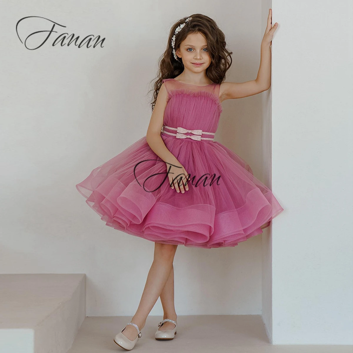 Simple Scoop Neck Flower Girl Dresses Mini Length Puffy Little Girl For Wedding Party Dress Pink Tulle Birthday Dresses
Simple Scoop Neck Flower Girl Dresses Mini Length Puffy Little Girl For Wedding Party Dress Pink Tulle Birthday Dresses