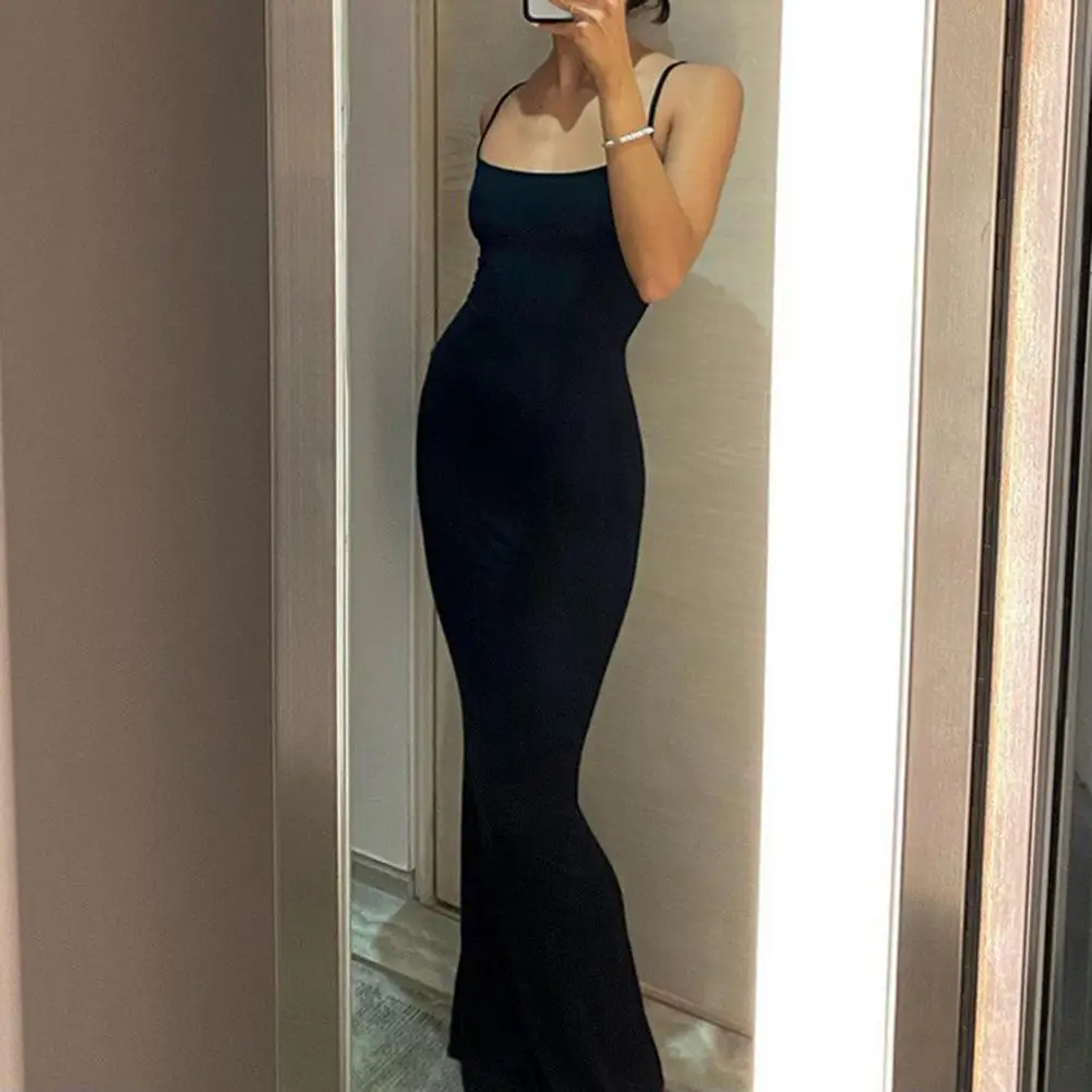 Beautiful Suspender Dress Body-Shaping Stretchy Maxi Dress Solid Color Spaghetti Strap Lady Bodycon Dress
Beautiful Suspender Dress Body-Shaping Stretchy Maxi Dress Solid Color Spaghetti Strap Lady Bodycon Dress