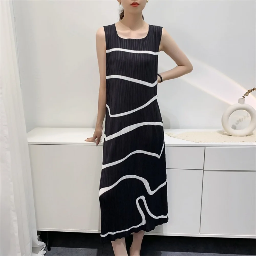 Miyake Summer Dresses Womens Mid-length Pleated Undershirt Dress Striped Print Comfortable Casual Square Neck Temperament Casual
Miyake Summer Dresses Womens Mid-length Pleated Undershirt Dress Striped Print Comfortable Casual Square Neck Temperament Casual