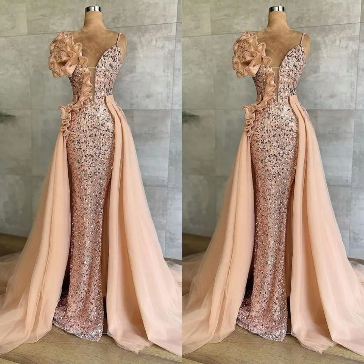 Modern Spaghetti Straps Mermaid Evening Dresses with Detachable Train Women's Prom Gowns Sequins Ruffles Party Celebrity Dress
Modern Spaghetti Straps Mermaid Evening Dresses with Detachable Train Women's Prom Gowns Sequins Ruffles Party Celebrity Dress