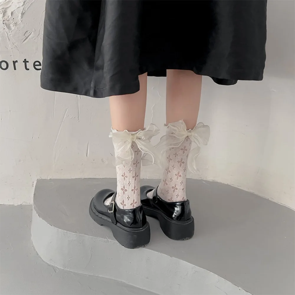 Japanese Style JK Lolita Sweet Cute Bow Lace Frilly Ruffle Socks Summer Black White Color Middle Tube Socks for Women
Japanese Style JK Lolita Sweet Cute Bow Lace Frilly Ruffle Socks Summer Black White Color Middle Tube Socks for Women