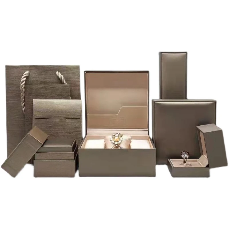 Original Bul box necklace ring Gift box bracelet bracelet organizer accessories jewelry packaging display appliances
Original Bul box necklace ring Gift box bracelet bracelet organizer accessories jewelry packaging display appliances
