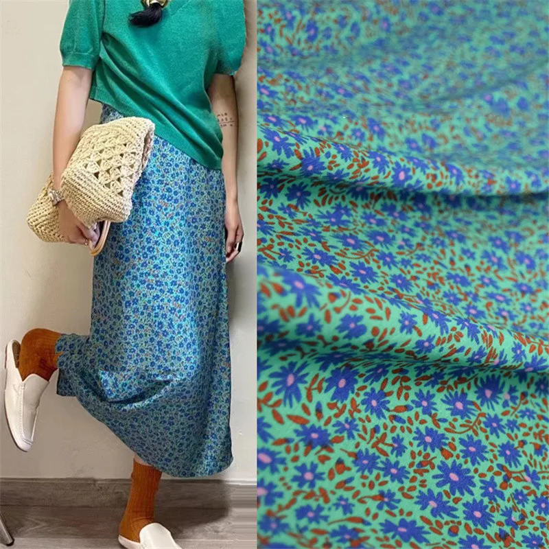 Пасторальная зеленая свежая шелковая юбка из искусственного шелка и шифона с маленькими маргаритками и сломанными цветами, рубашка, детска...
Пасторальная зеленая свежая шелковая юбка из искусственного шелка и шифона с маленькими маргаритками и сломанными цветами, рубашка, детска...