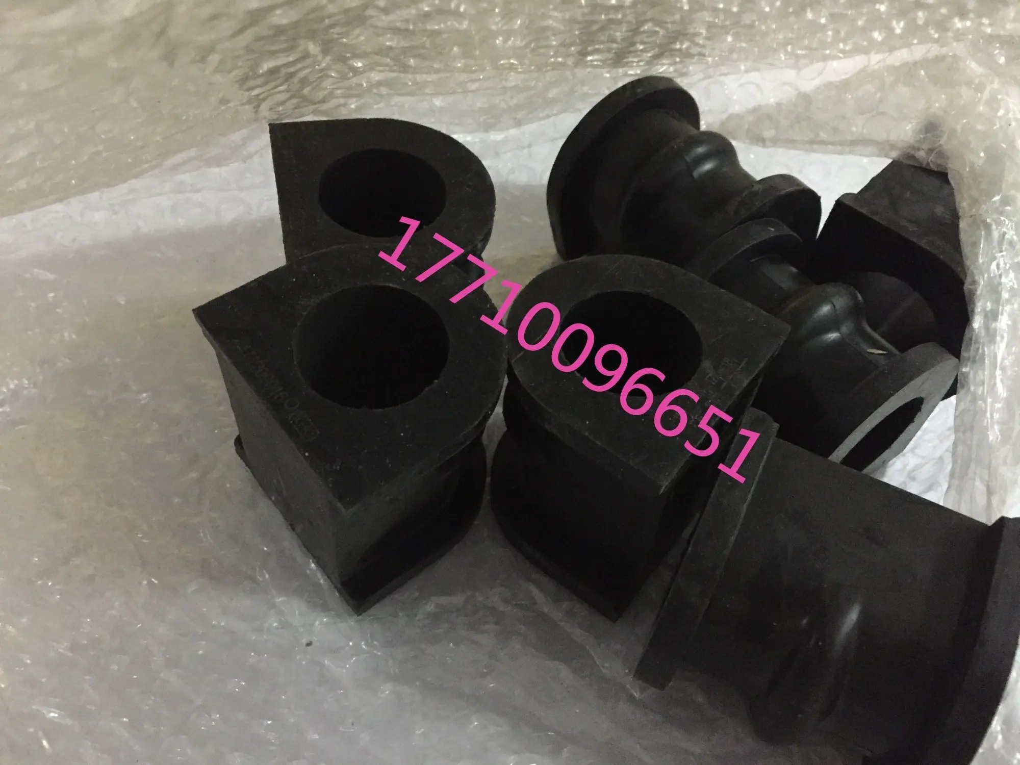 Передняя втулка стабилизатора для SsangYong Actyon Kyron Rexton, Korando Rodius
Передняя втулка стабилизатора для SsangYong Actyon Kyron Rexton, Korando Rodius