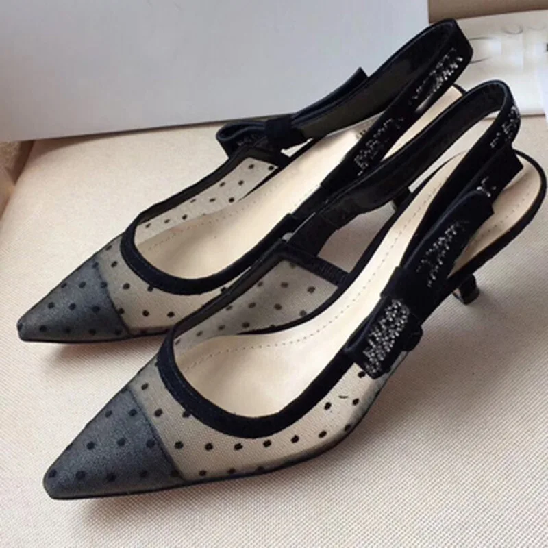 2022 Sandals women's pointed cat heels high heels summer wear home letters bow baotou stiletto all-match shoes
2022 Sandals women's pointed cat heels high heels summer wear home letters bow baotou stiletto all-match shoes