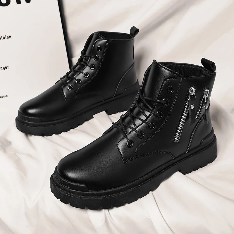 Street Style Autumn Black Thick-Soled Boots Lace-Up Casual Man Shoes Wear-Resistant Rubber Outsole Male Ankle Boot Zapatillas
Street Style Autumn Black Thick-Soled Boots Lace-Up Casual Man Shoes Wear-Resistant Rubber Outsole Male Ankle Boot Zapatillas