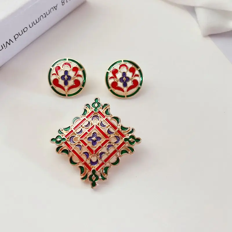 2022 New Wholesale Palace Vintage Drop Glaze Enamel Flowers 925 Silver Needle Earrings Fashion Banquet Jewelry
2022 New Wholesale Palace Vintage Drop Glaze Enamel Flowers 925 Silver Needle Earrings Fashion Banquet Jewelry