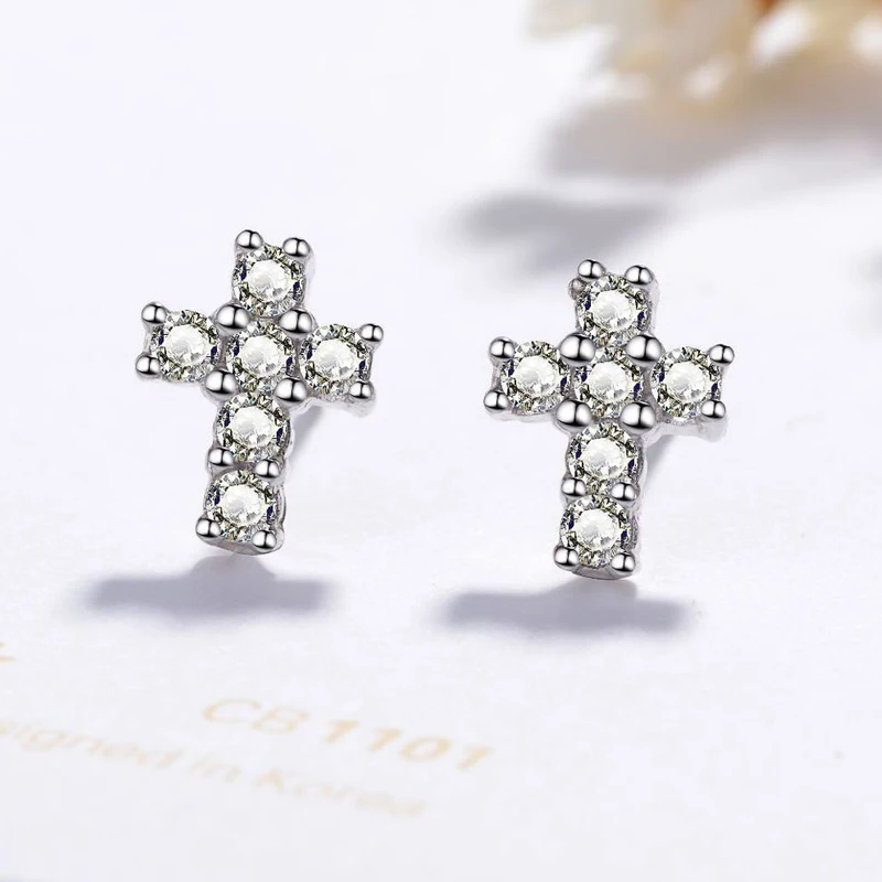 Женские серьги-гвоздики из серебра 925 пробы, с фианитом
Женские серьги-гвоздики из серебра 925 пробы, с фианитом