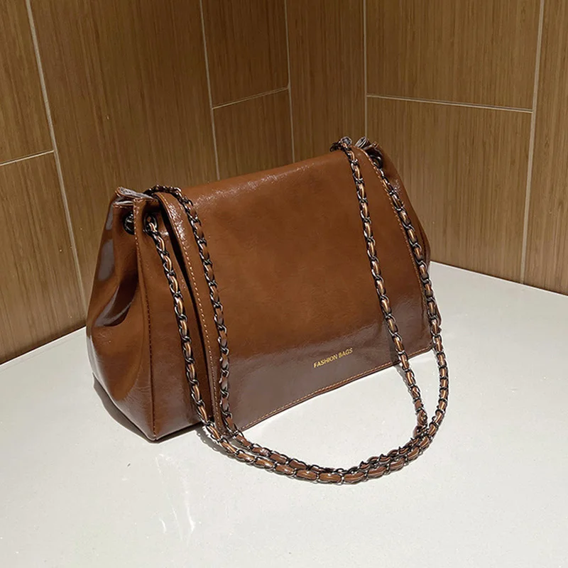 2023 New Vintage Shoulder Bag Large Capacity Fashion Crossbody Bags For Women Solid Pu Leather Ladies Handbags
2023 New Vintage Shoulder Bag Large Capacity Fashion Crossbody Bags For Women Solid Pu Leather Ladies Handbags