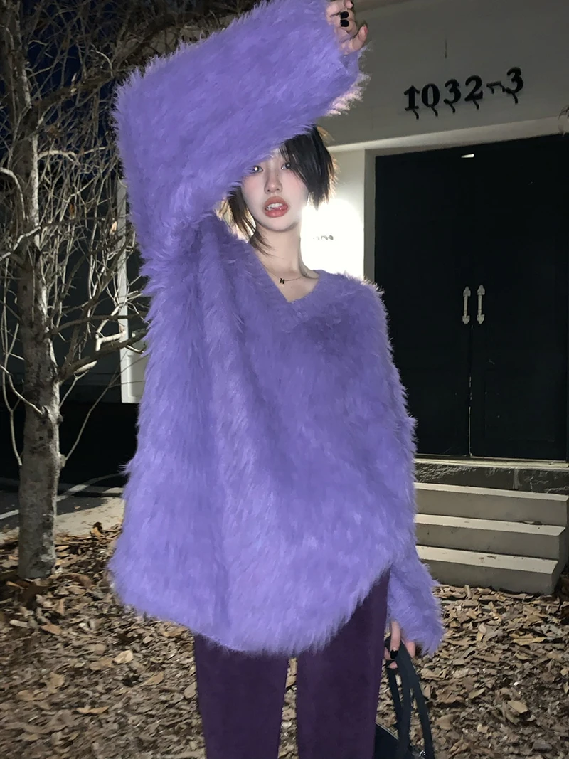 GY1570 Mink hair imitation knitting top Autumn and winter 2022 new loose fashion lazy style V-neck sweater women's wear
GY1570 Mink hair imitation knitting top Autumn and winter 2022 new loose fashion lazy style V-neck sweater women's wear