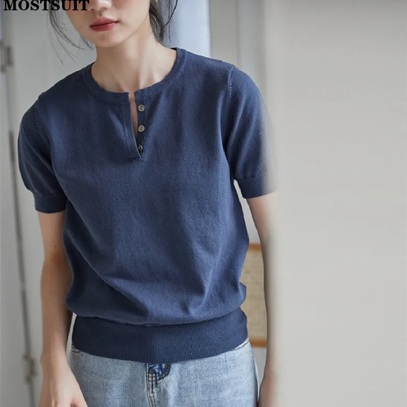Summer Korean Basic Knitted Pullover Tops Women Short Sleeve Button-up All Match Knitwear Casual Fashion Ladies Jumpers 2022
Summer Korean Basic Knitted Pullover Tops Women Short Sleeve Button-up All Match Knitwear Casual Fashion Ladies Jumpers 2022