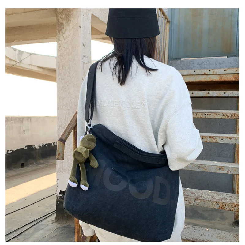 Canvas Women Messenger Bag Female Art Vintage Big Shoulder Satchels Harajuku Fashion Hip Hop Large Student Crossbody School Bag
Canvas Women Messenger Bag Female Art Vintage Big Shoulder Satchels Harajuku Fashion Hip Hop Large Student Crossbody School Bag